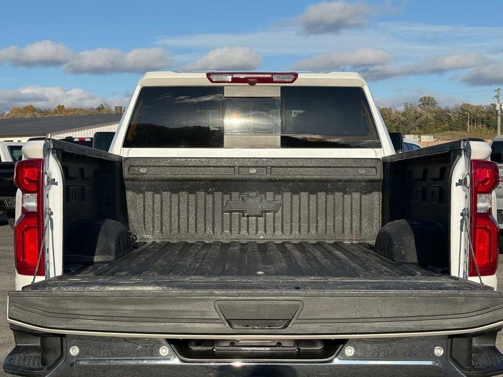 Used 2024 Chevrolet Silverado 2500 LTZ w/ LTZ Convenience Package AWD/4WD image 13
