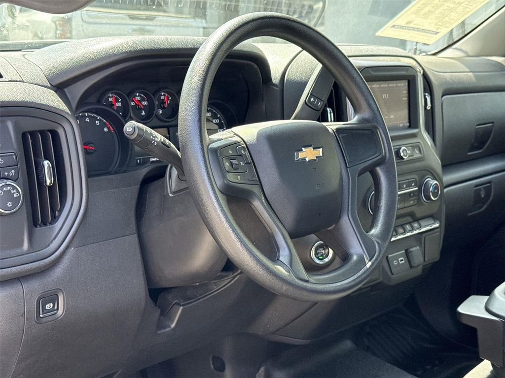 Used 2025 Chevrolet Silverado 1500 W/T image 9