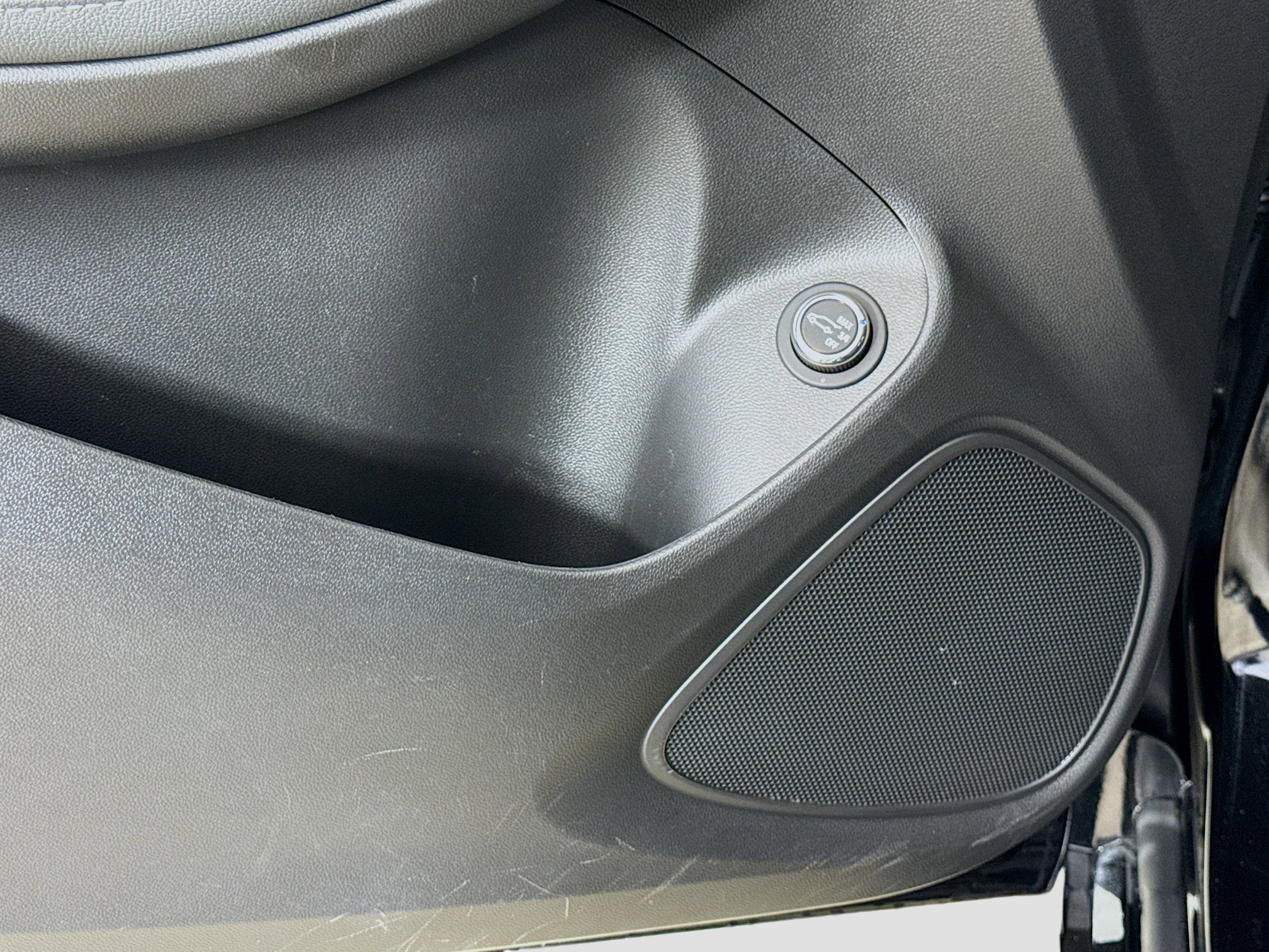 Used 2023 Buick Encore GX Select w/ Sport Touring Package image 19