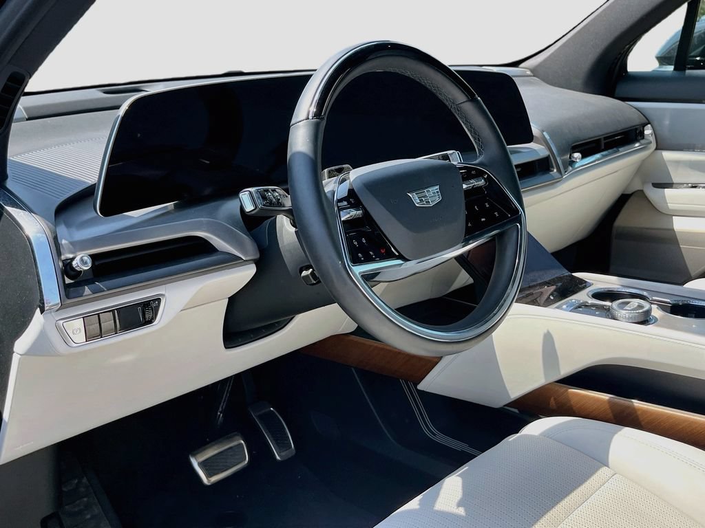 Used 2026 Cadillac Vistiq Luxury AWD/4WD image 9