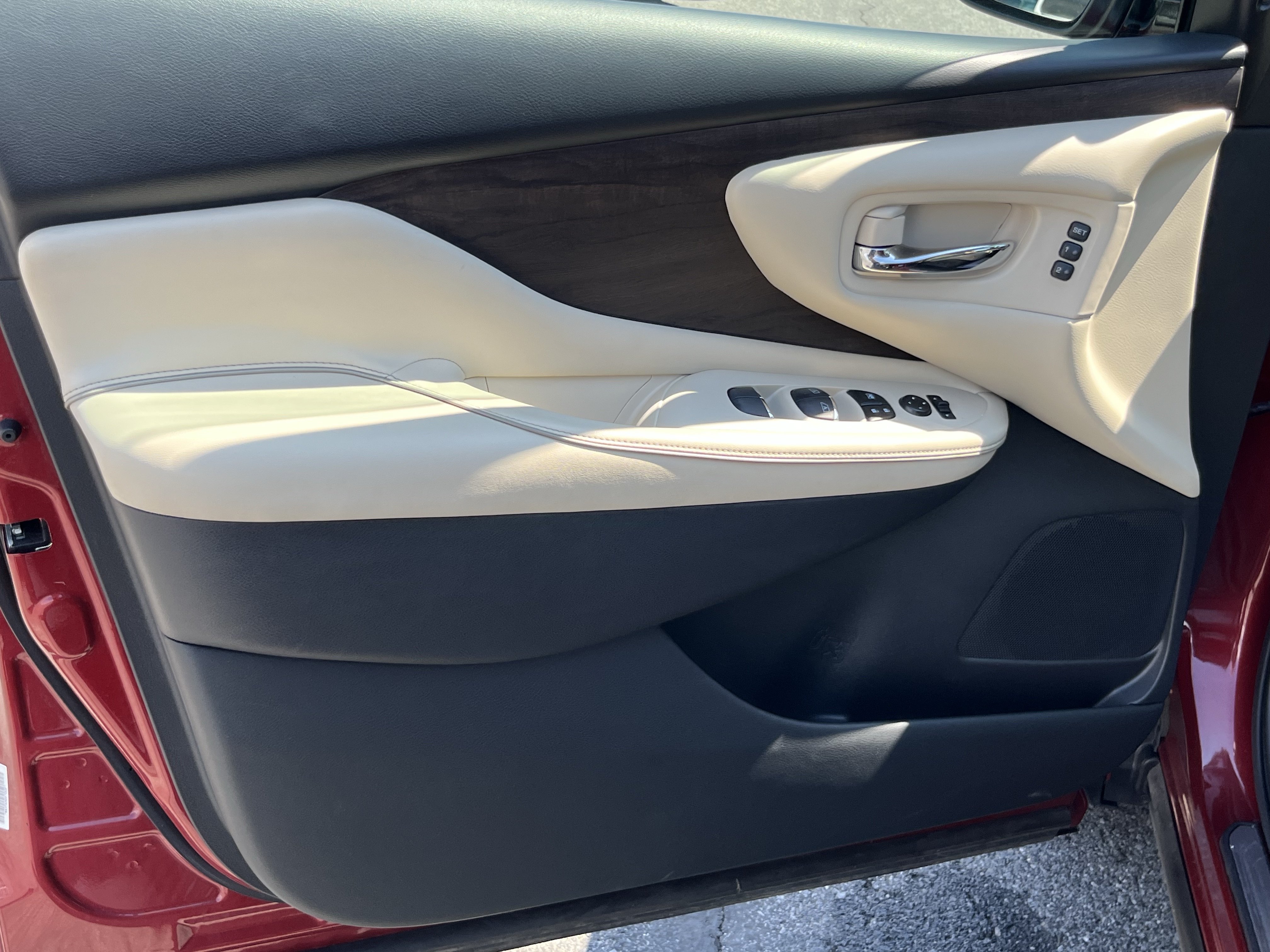 Used 2020 Nissan Murano Platinum w/ Cargo Package AWD/4WD image 19