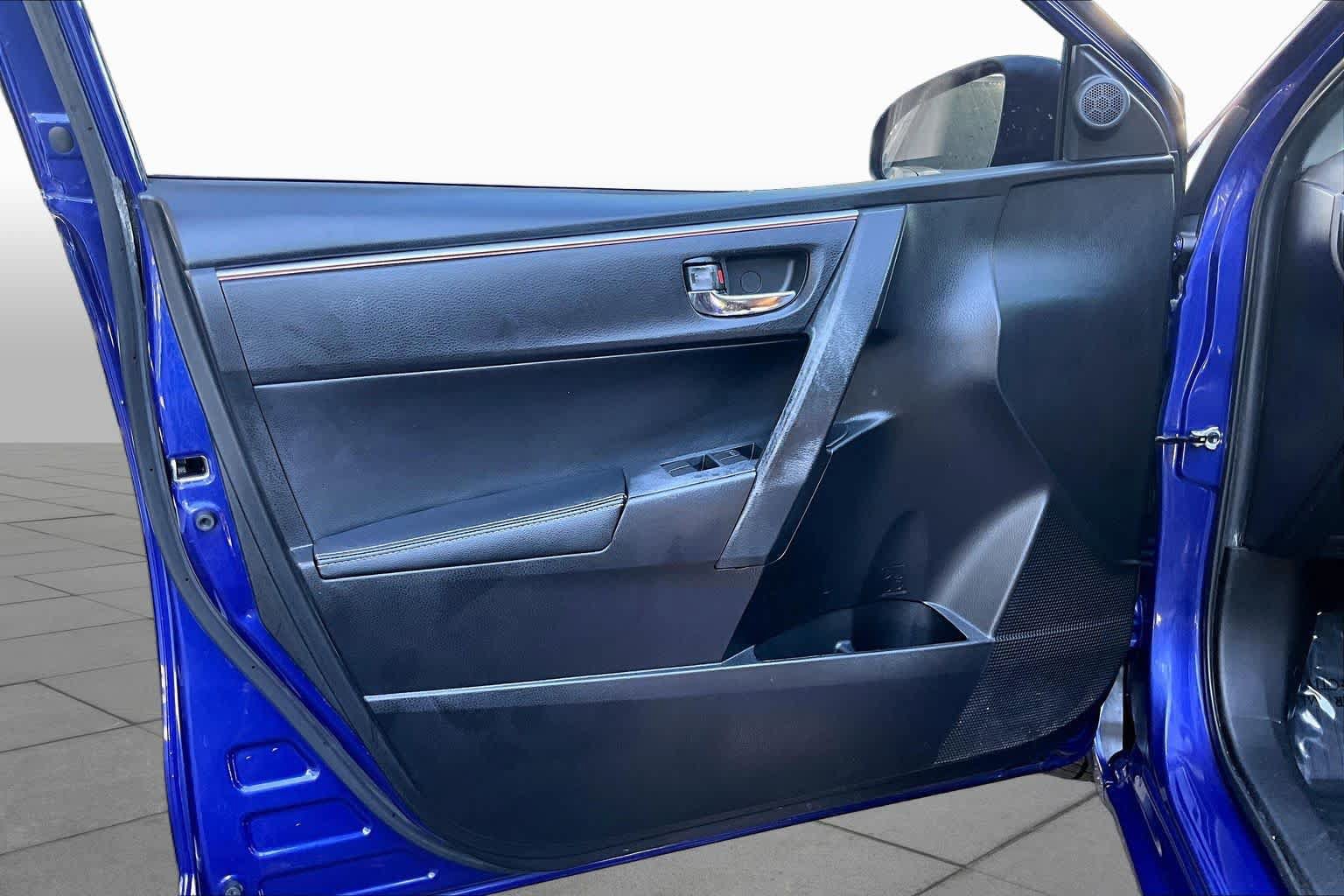 Used 2014 Toyota Corolla S FWD image 22