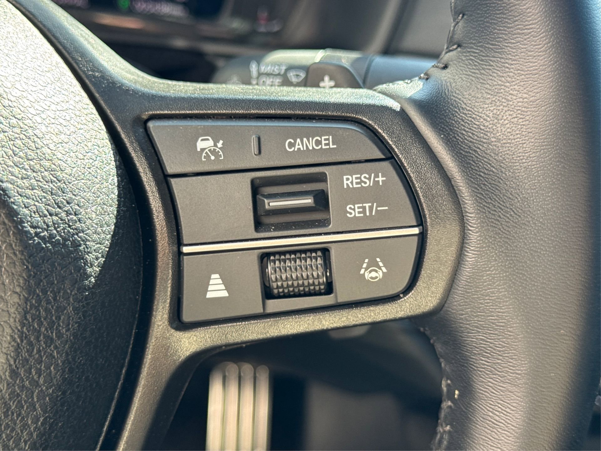 Used 2025 Honda Accord Sport image 33