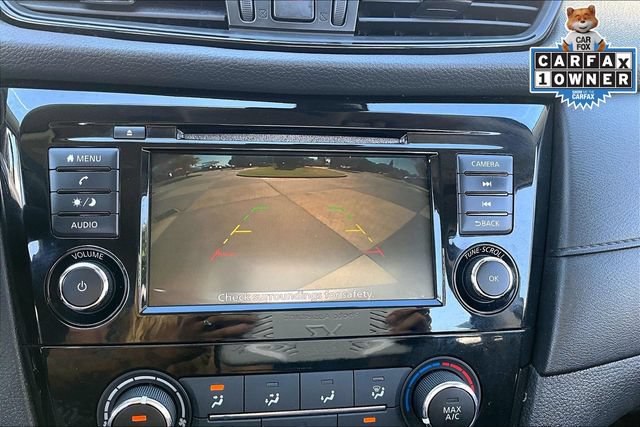 Used 2020 Nissan Rogue S w/ Special Edition Package FWD image 18