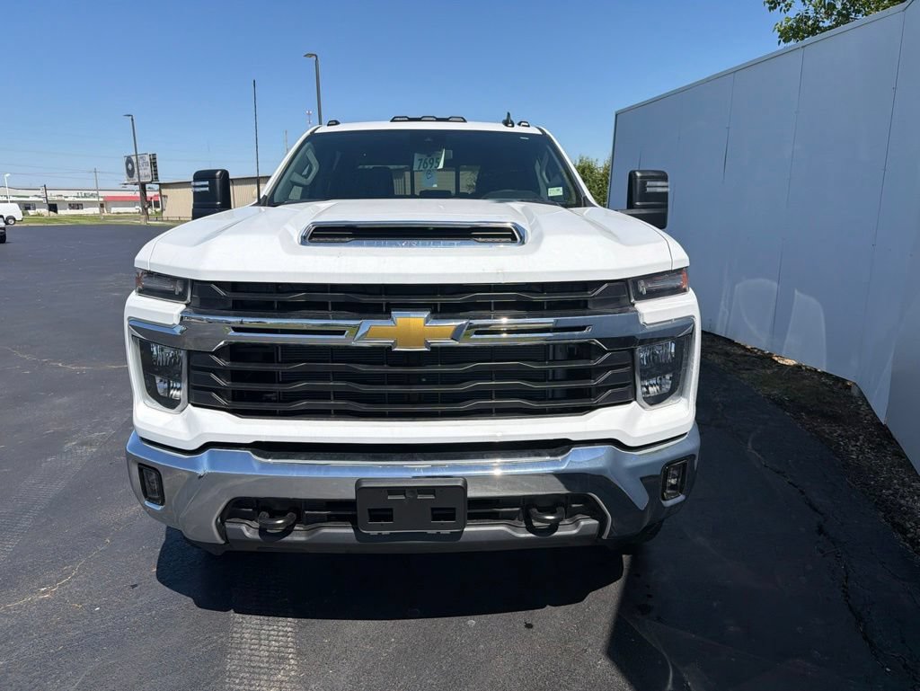 New 2026 Chevrolet Silverado 2500 LT w/ Convenience Package AWD/4WD image 11