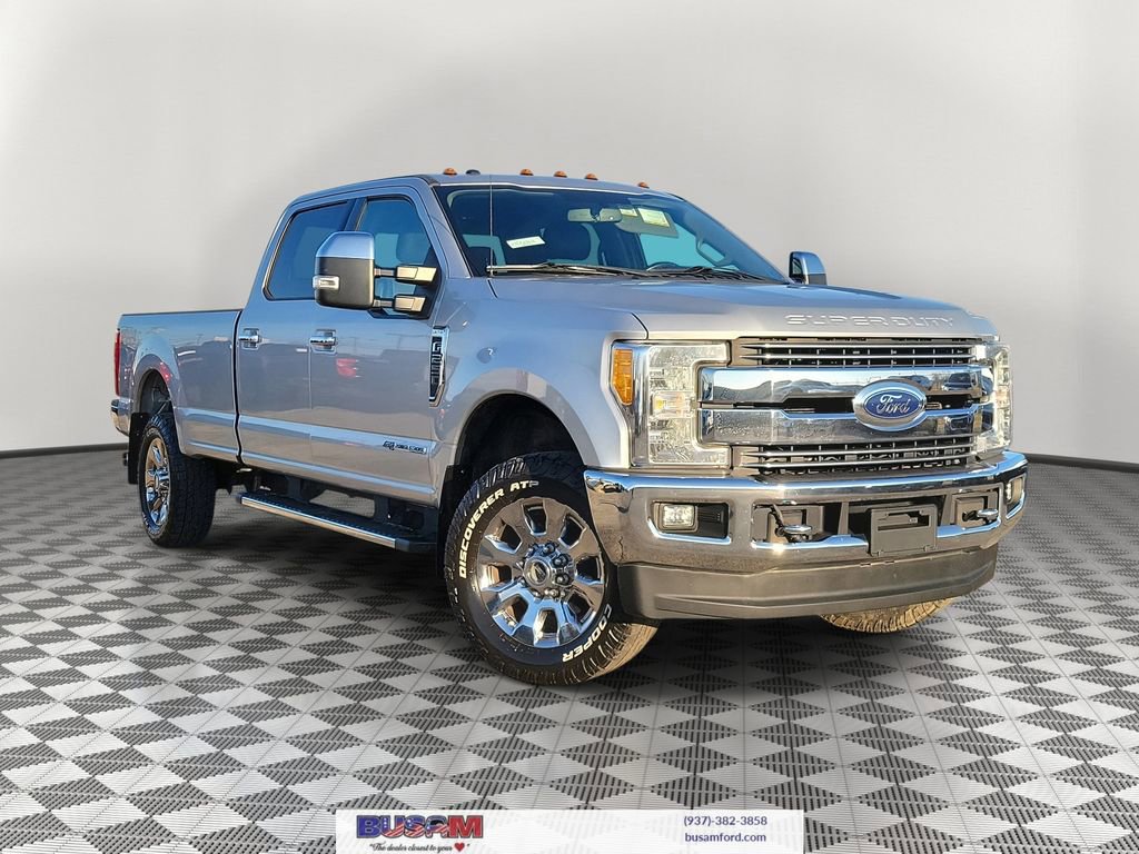 Used 2017 Ford F250 Lariat w/ Chrome Package image 1