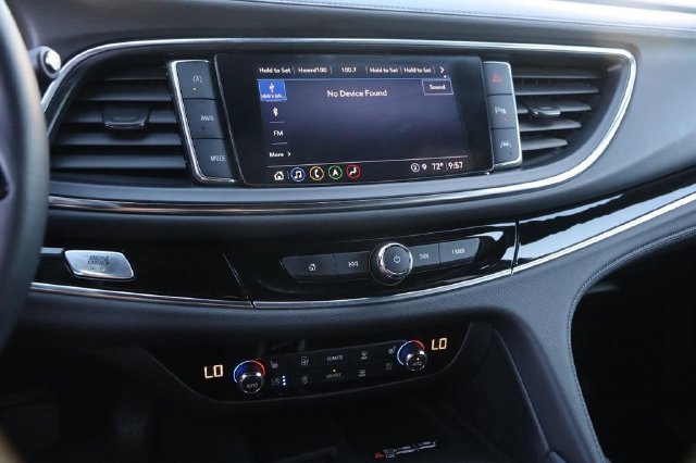 Used 2022 Buick Enclave Avenir w/ Avenir Technology Package AWD/4WD image 18