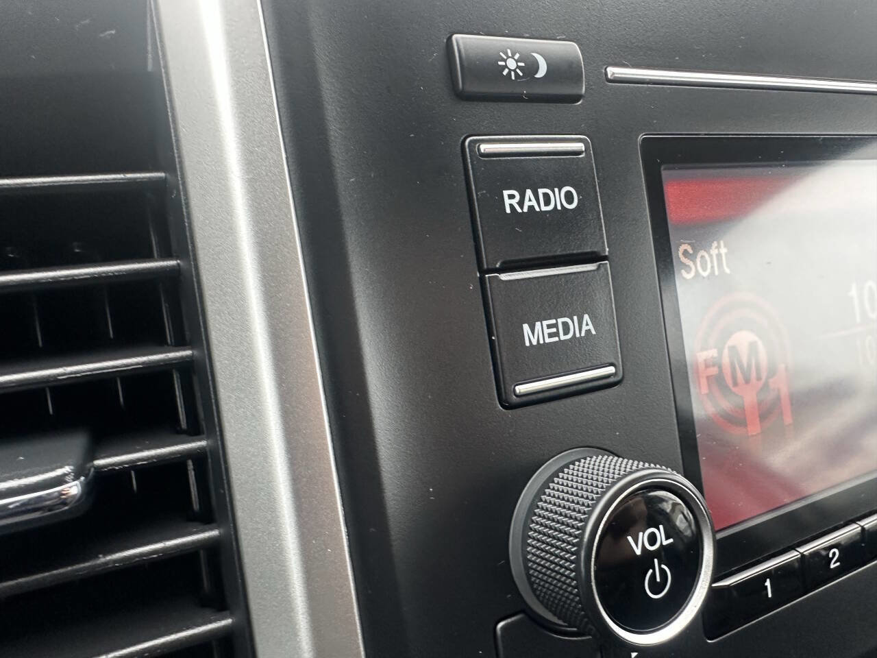 Used 2019 Honda Ridgeline Sport image 6