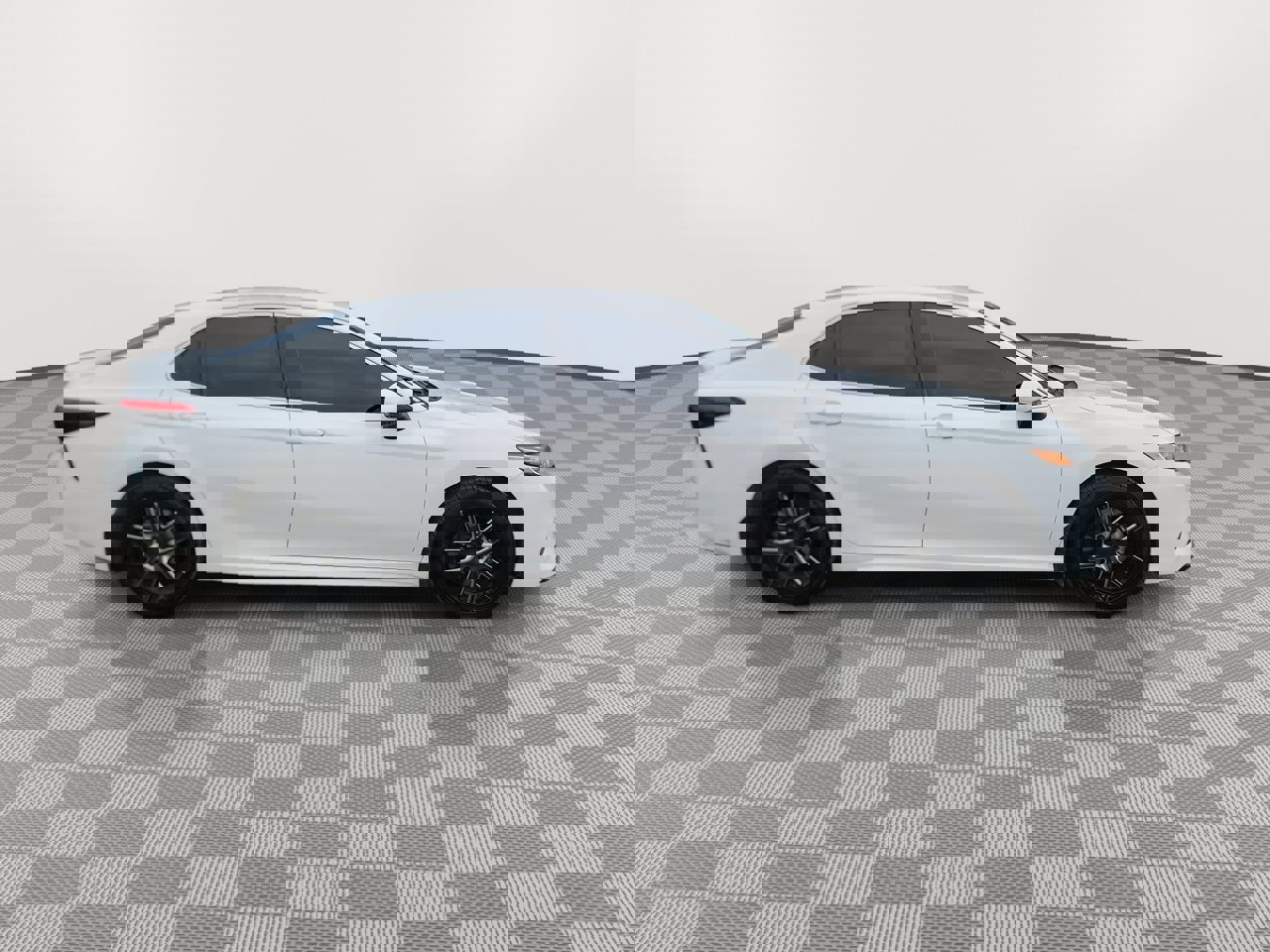 Used 2020 Toyota Camry SE image 9