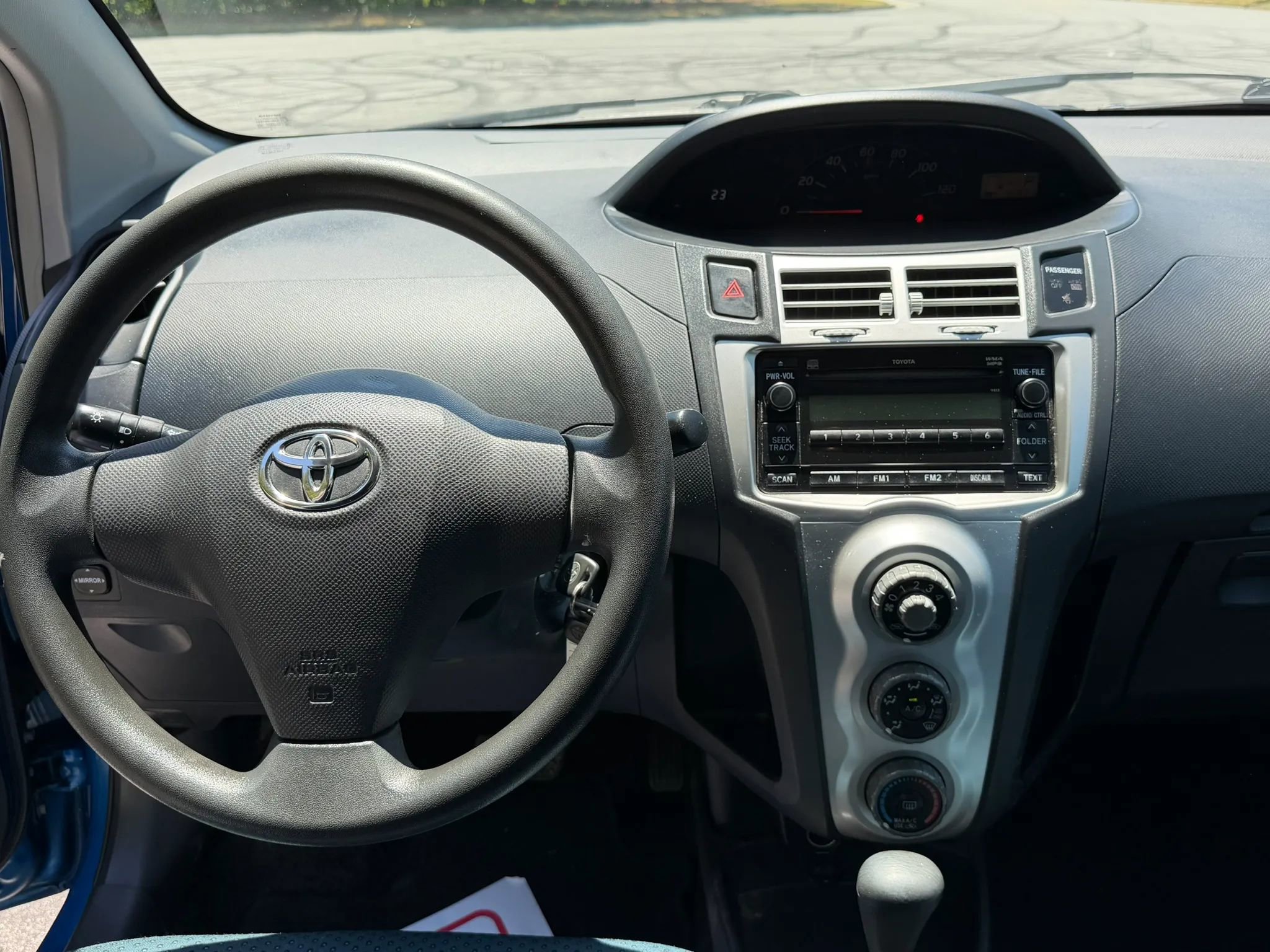Used 2008 Toyota Yaris S FWD image 14