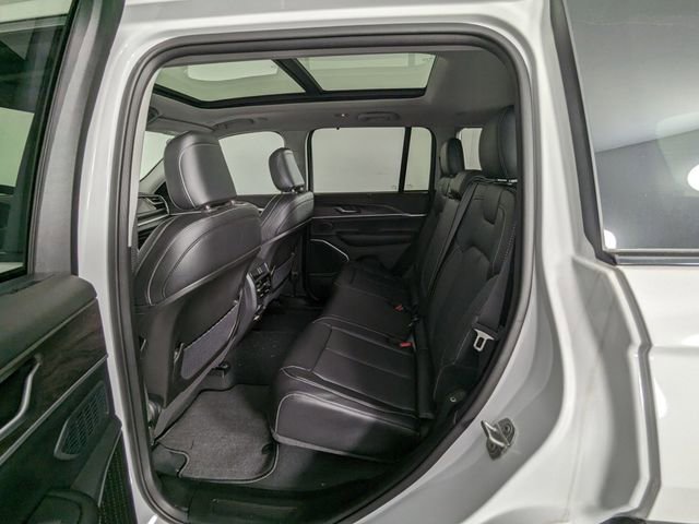 Used 2024 Jeep Grand Cherokee Limited 4xe w/ Luxury Tech Group II image 9