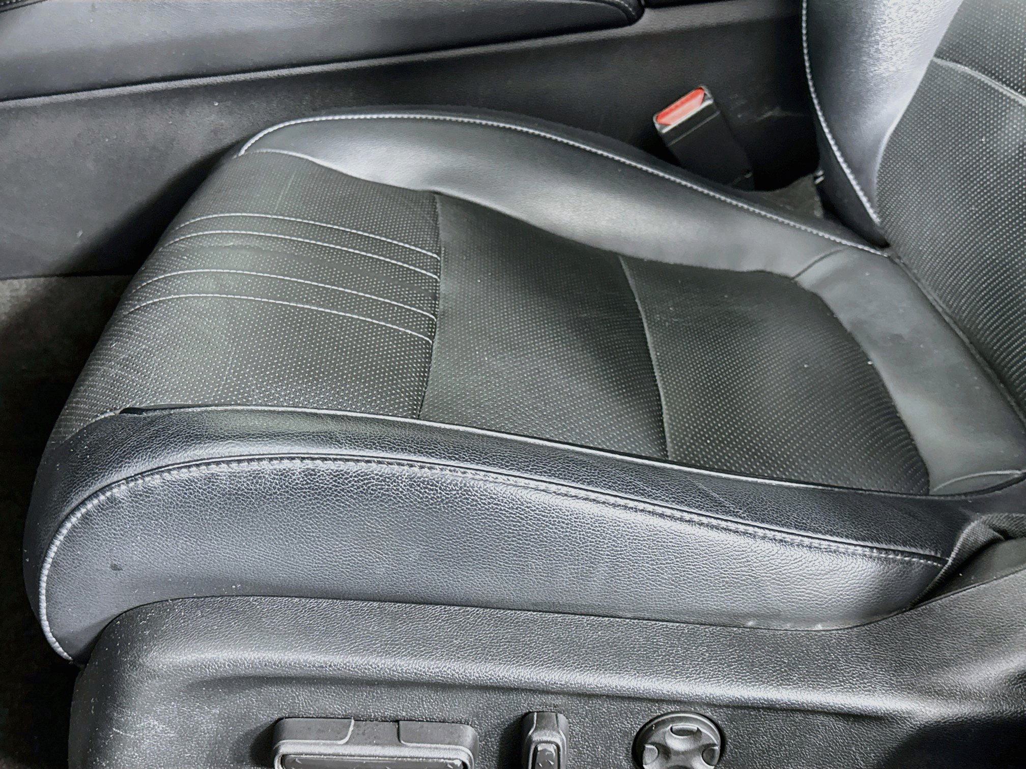 Certified 2018 Honda Accord EX-L image 18