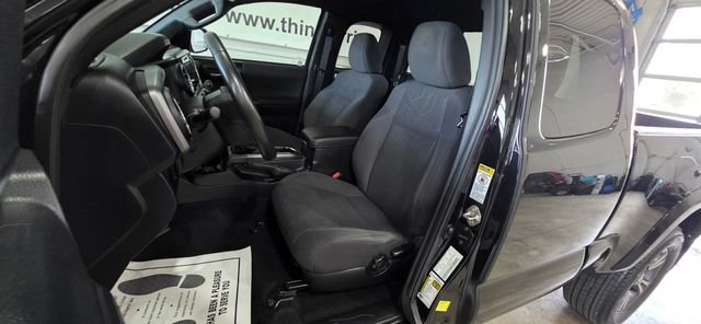 Used 2017 Toyota Tacoma TRD Sport image 14