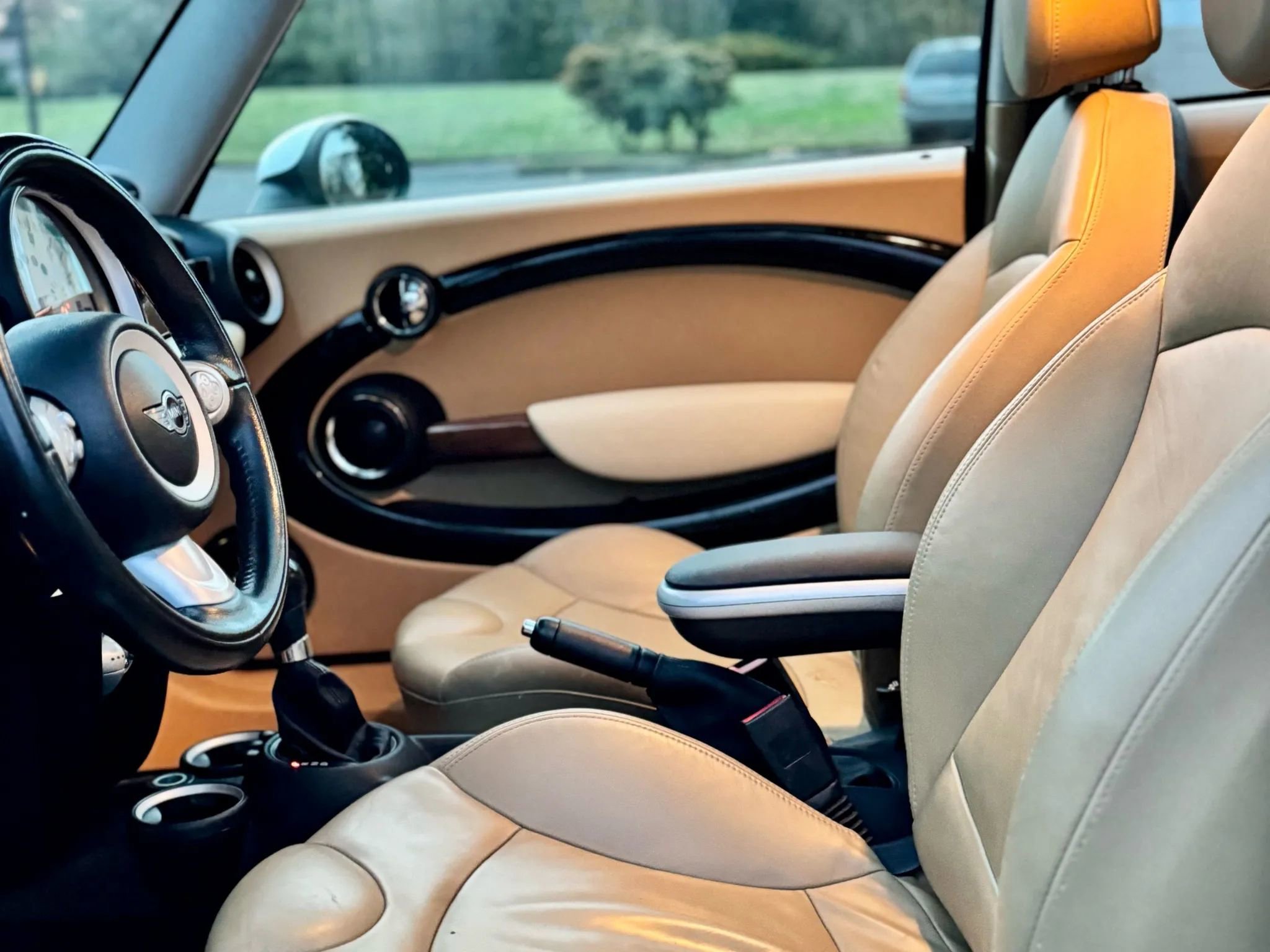 Used 2010 MINI Cooper S image 9