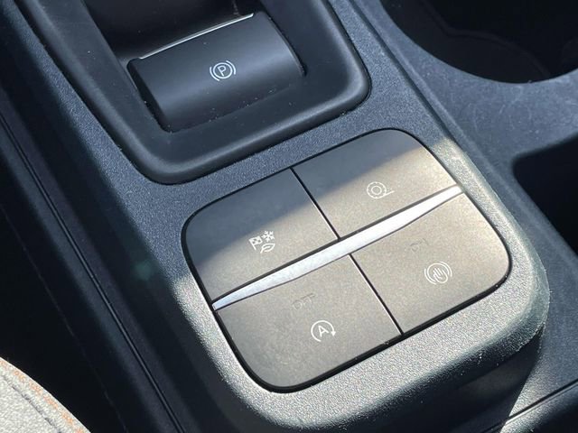 Used 2022 Ford Maverick XLT image 22