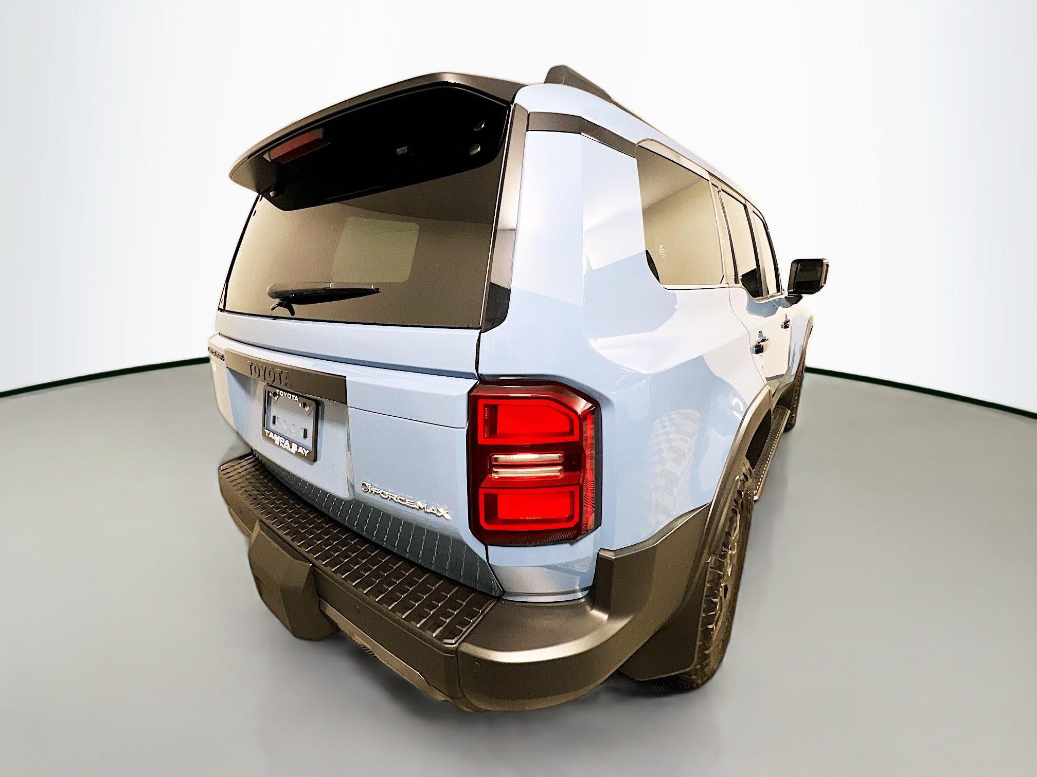 Used 2025 Toyota Land Cruiser Base image 4