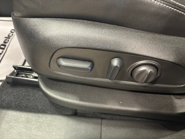 Used 2022 GMC Terrain SLT w/ Infotainment Package II AWD/4WD image 41