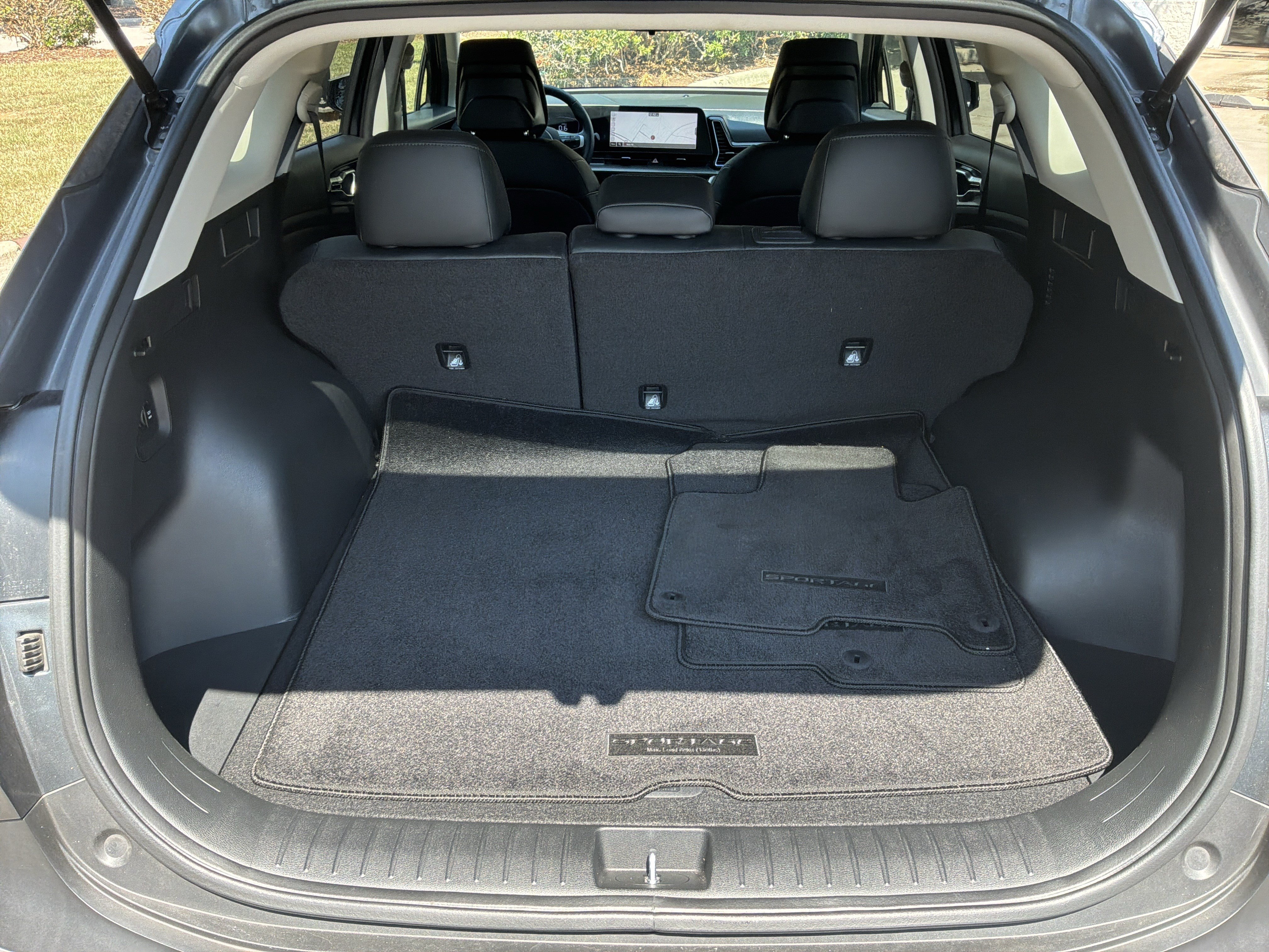 Used 2024 Kia Sportage EX FWD image 31