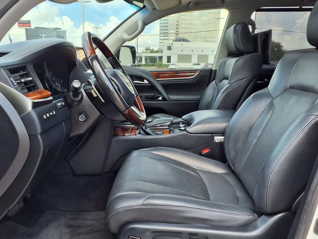 Used 2018 Lexus LX 570 4WD w/ Luxury Package image 4