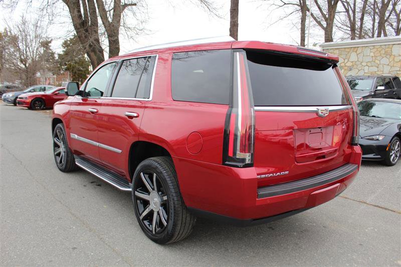 Used 2015 Cadillac Escalade Luxury AWD/4WD image 5