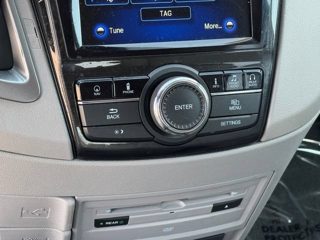 Used 2016 Honda Odyssey Touring Elite image 24