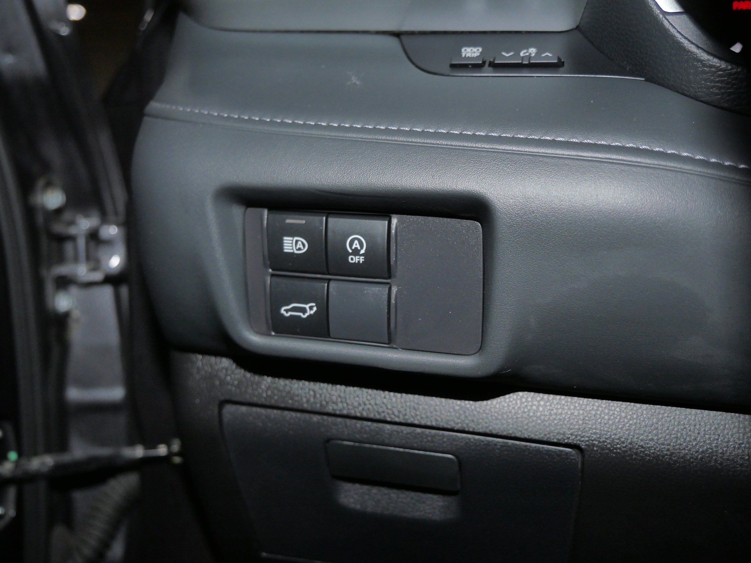 Used 2024 Toyota Highlander XLE image 28