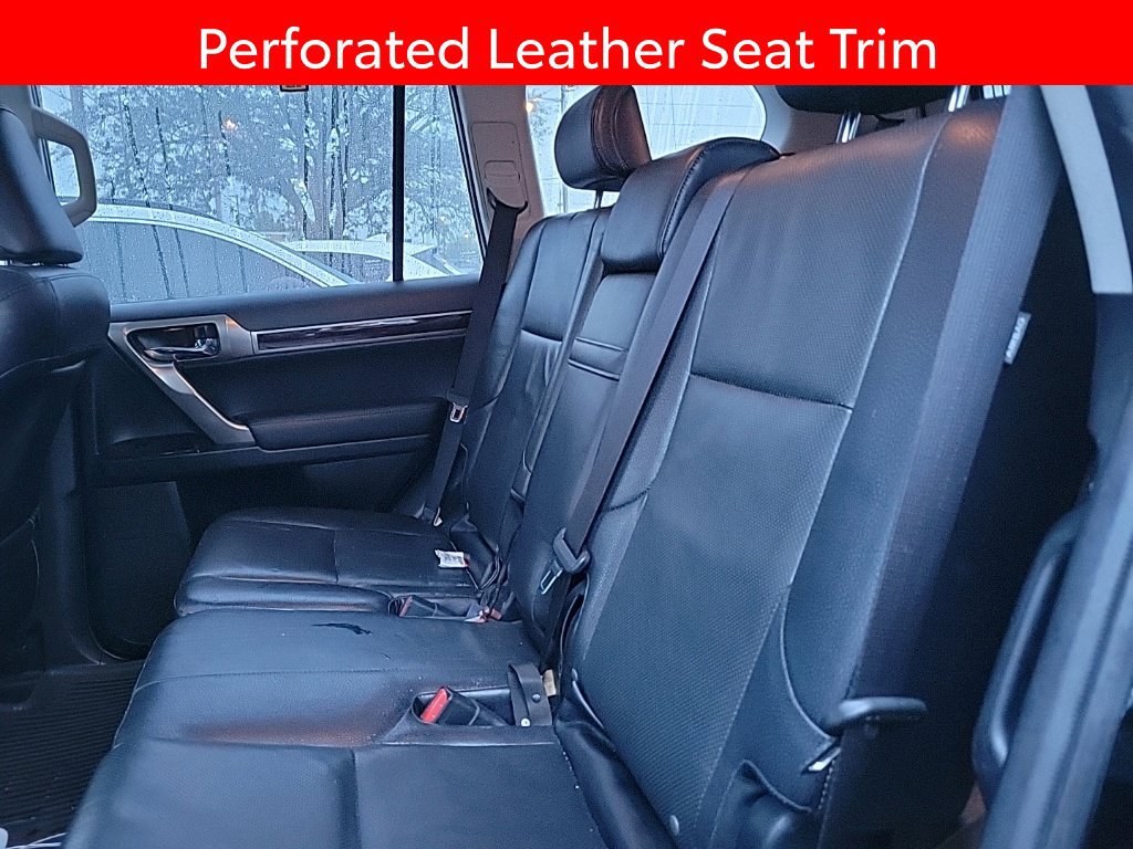 Used 2017 Lexus GX 460 Premium w/ Premium Package AWD/4WD image 13