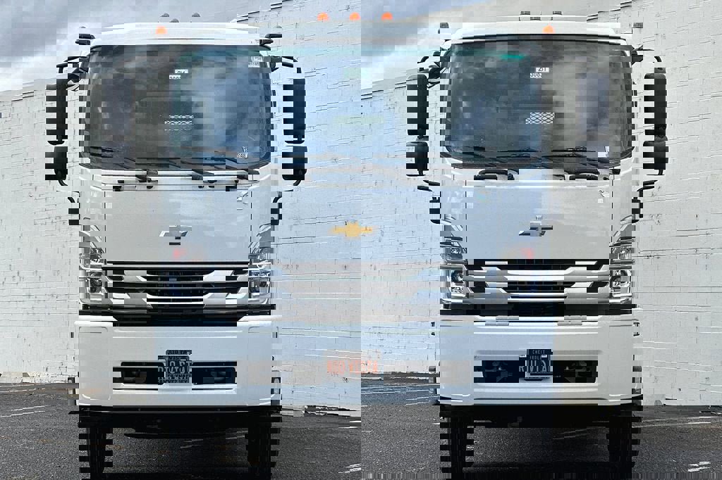 New 2023 Chevrolet Low Cab Forward 7500XD RWD image 9