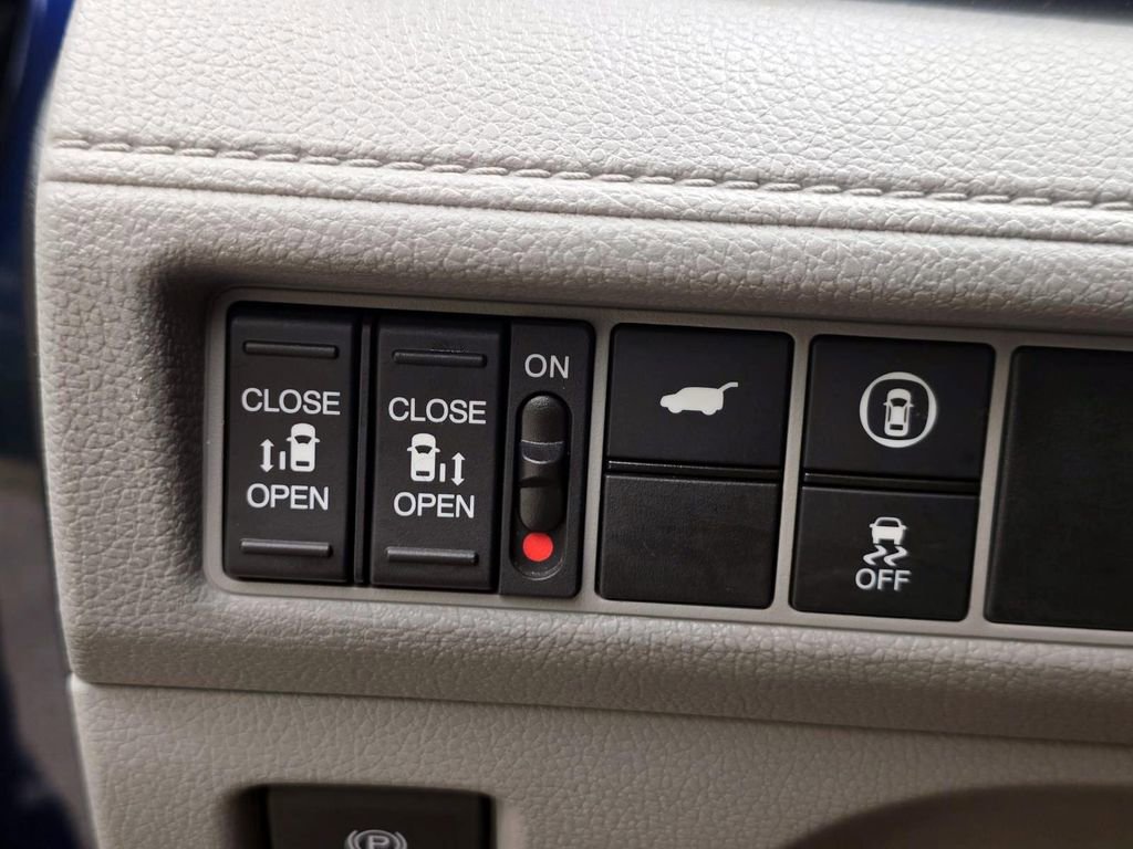 Used 2024 Honda Odyssey EX-L image 16