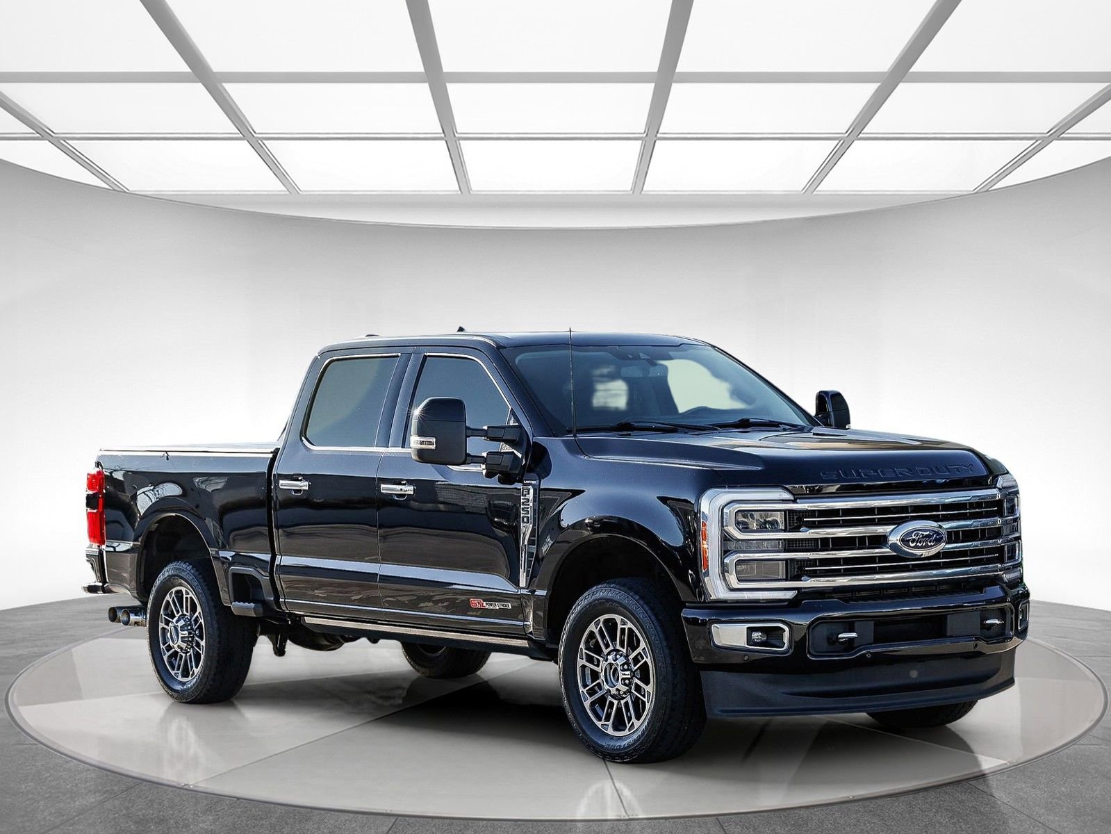 Used 2023 Ford F250 Limited w/ FX4 Off-Road Package image 5