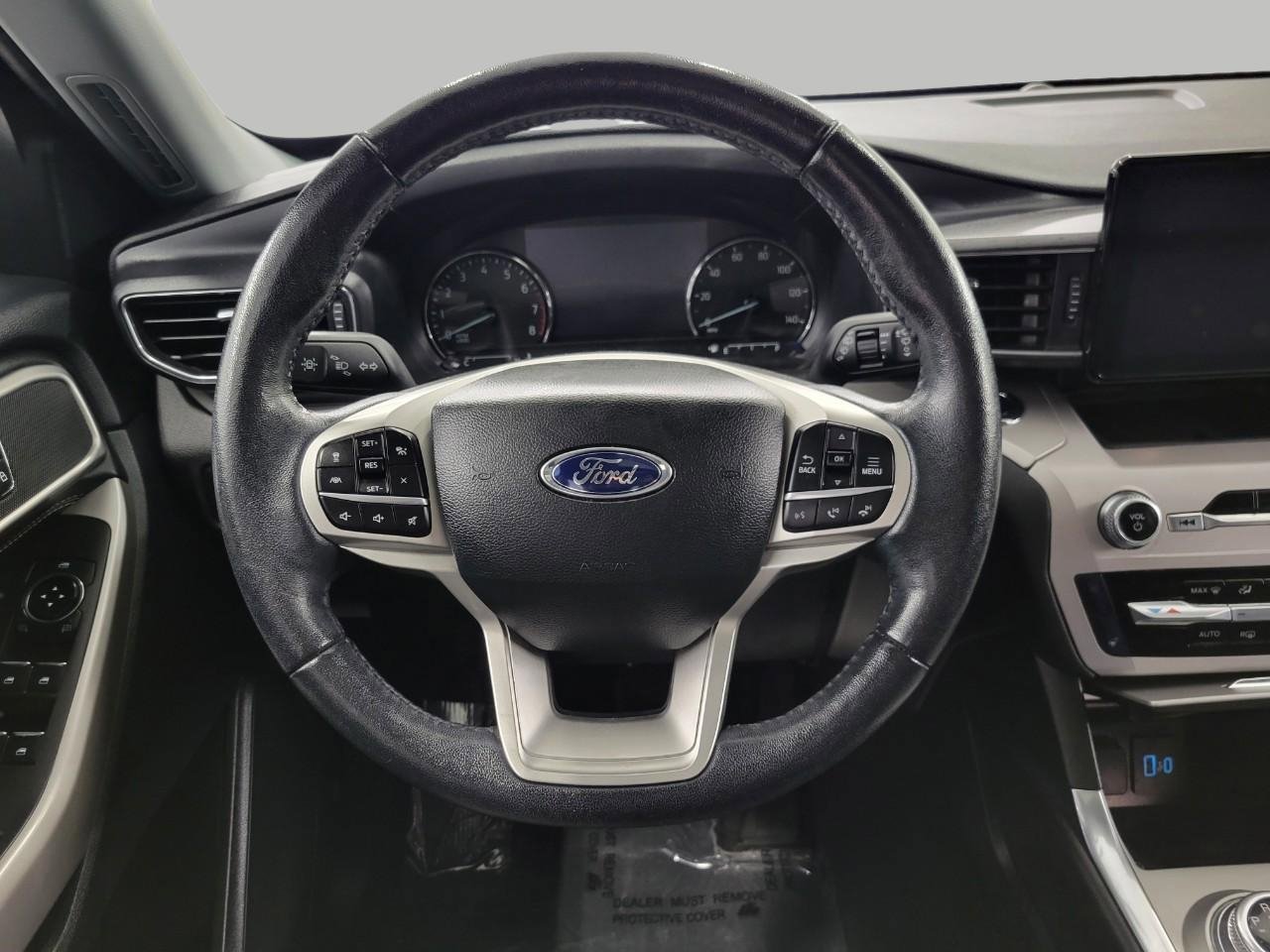 Used 2023 Ford Explorer XLT w/ Equipment Group 202A AWD/4WD image 6