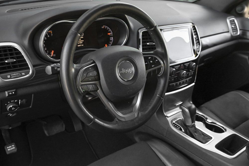Used 2021 Jeep Grand Cherokee Laredo X RWD image 12