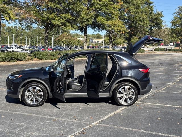 Used 2023 Ford Escape Platinum AWD/4WD image 10