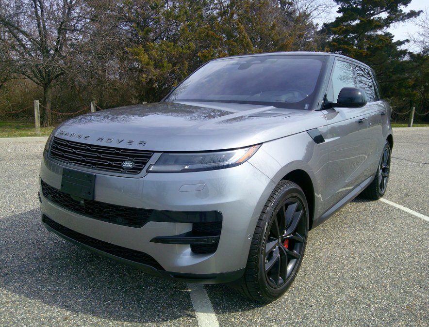 Used 2023 Land Rover Range Rover Sport SE image 4