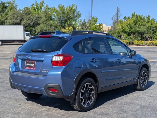 Used 2017 Subaru Crosstrek 2.0i Premium image 4