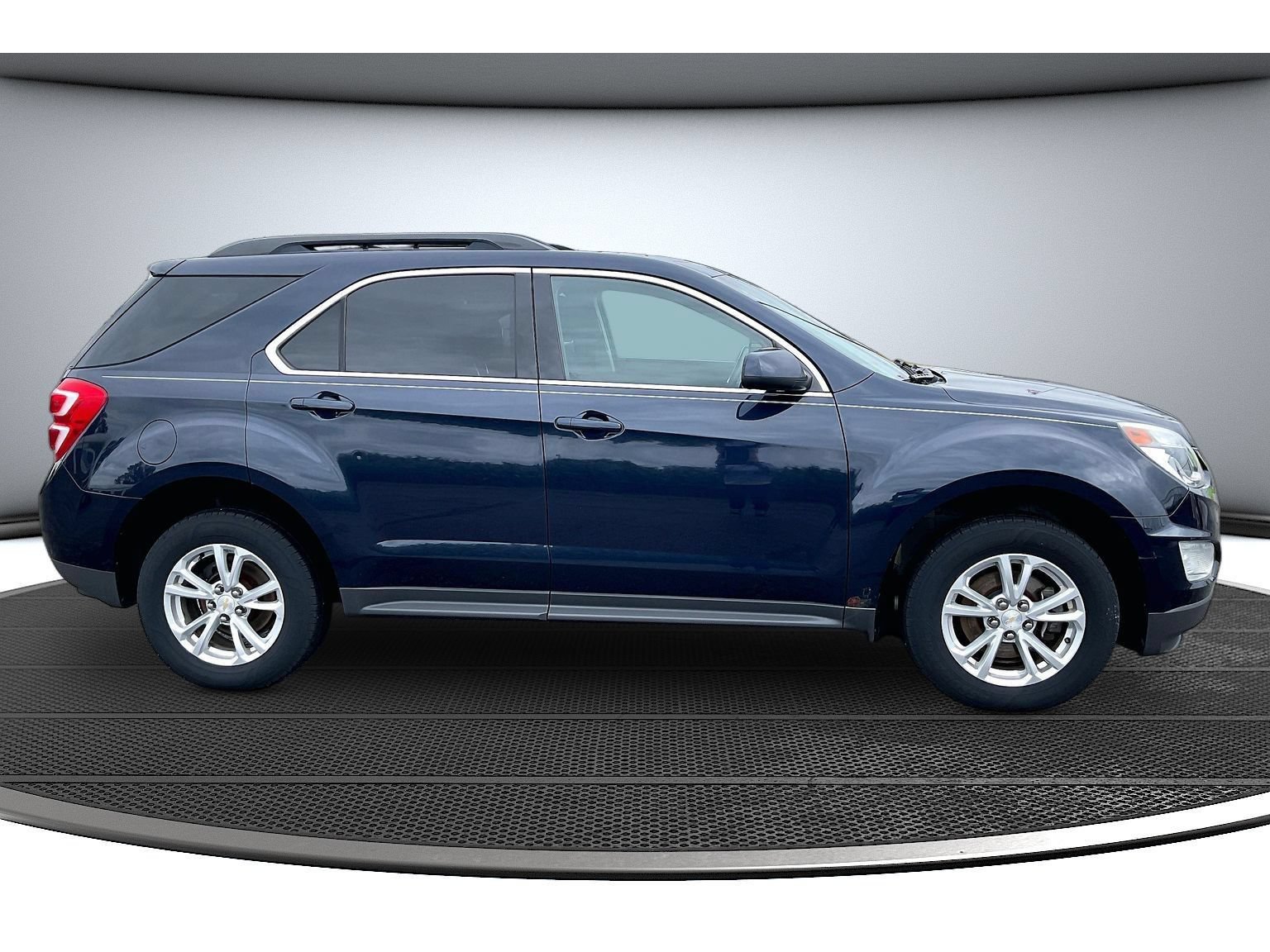 Used 2016 Chevrolet Equinox LT w/ Convenience Package AWD/4WD image 14
