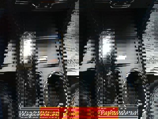 Used 2017 Ford Explorer XLT w/ Equipment Group 202A image 38