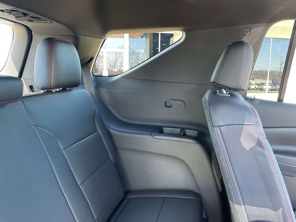 New 2026 Chevrolet Traverse RS FWD image 40
