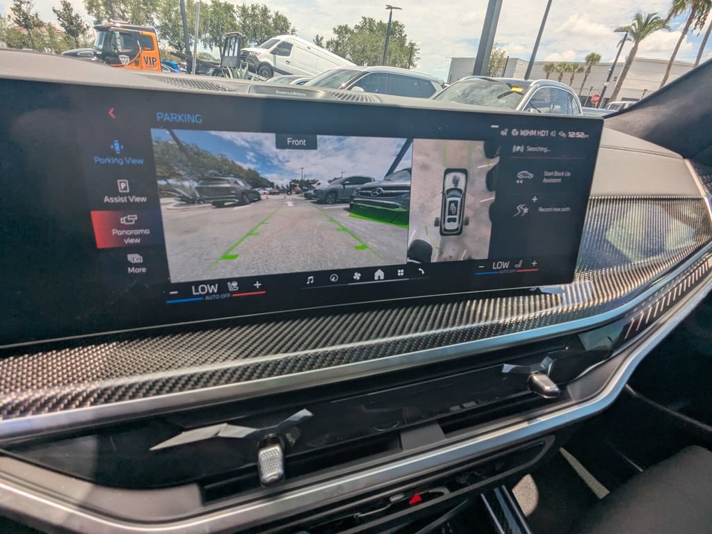 Used 2025 BMW X7 M60i w/ Executive Package AWD/4WD image 9