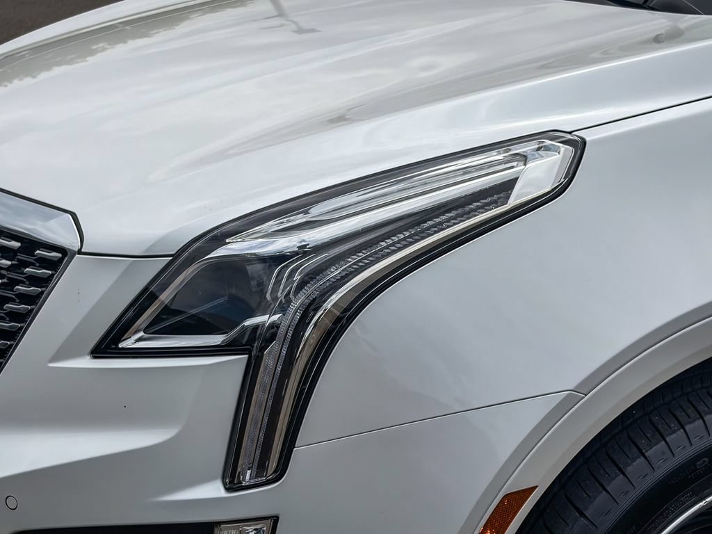 Certified 2023 Cadillac XT5 Premium Luxury w/ Technology Package FWD image 2
