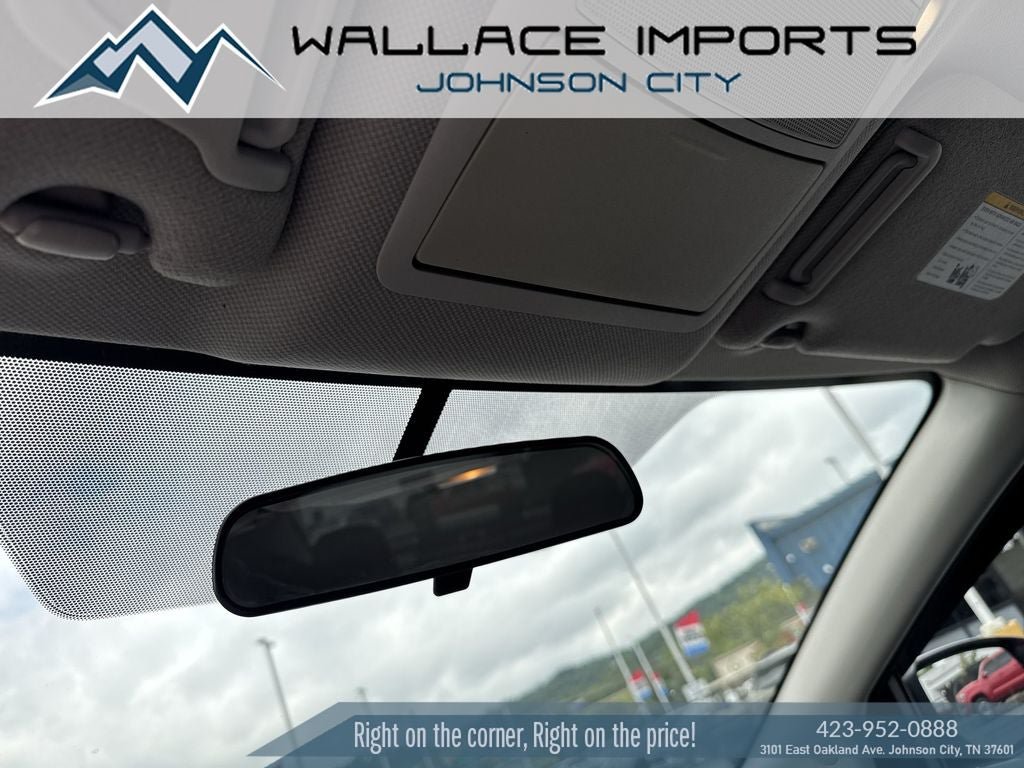 Used 2016 Nissan Sentra SV FWD image 16