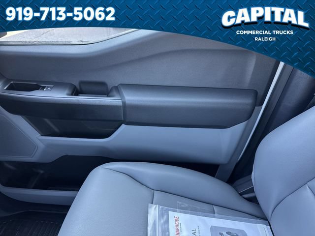 New 2026 Ford F550 4x4 Crew Cab image 30