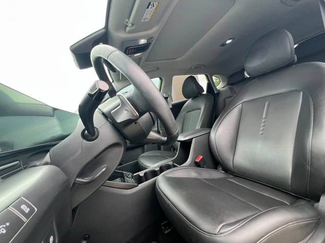 Certified 2024 Hyundai Kona Limited FWD image 16