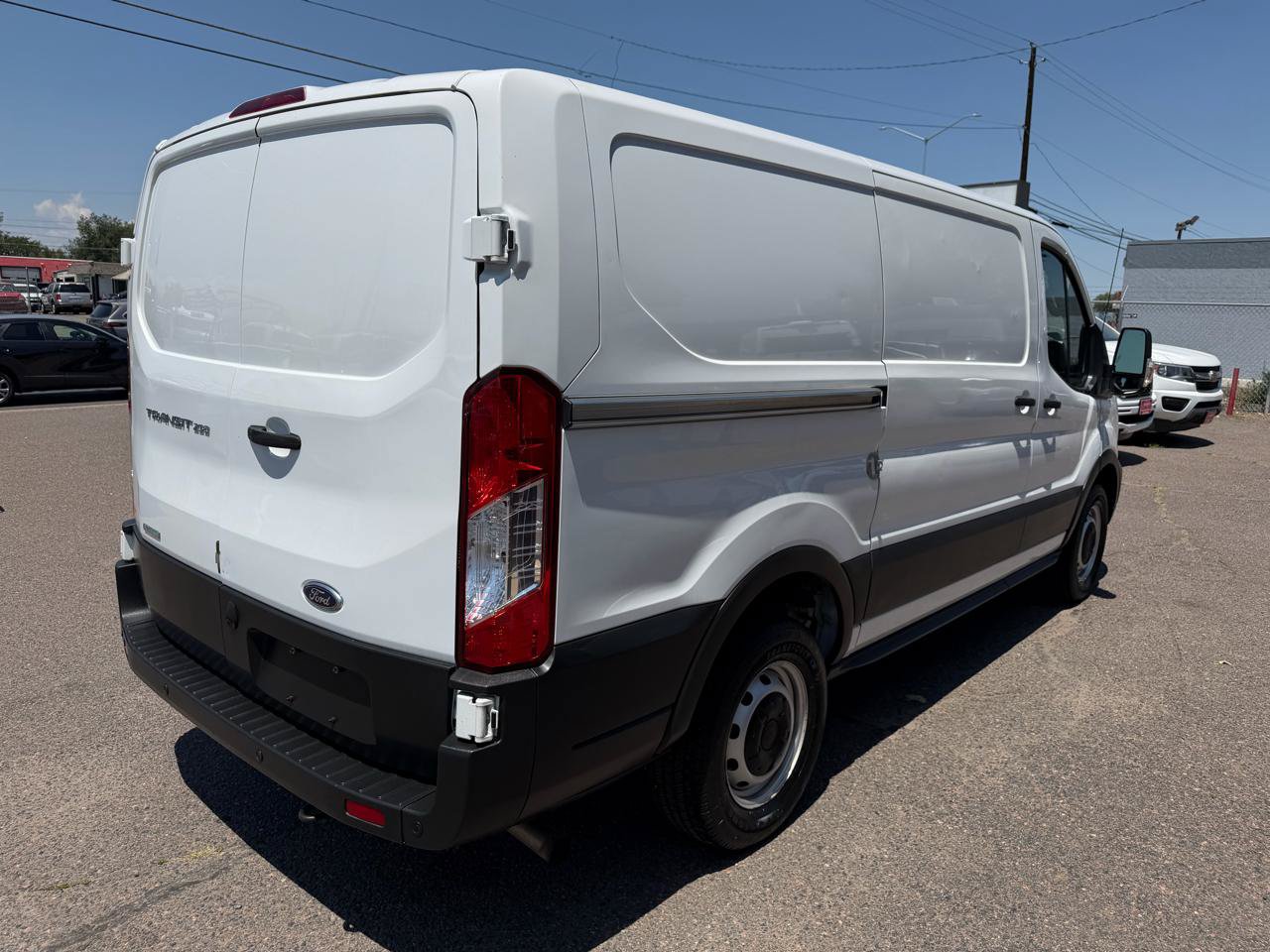 Used 2022 Ford Transit 250 Low Roof RWD image 9