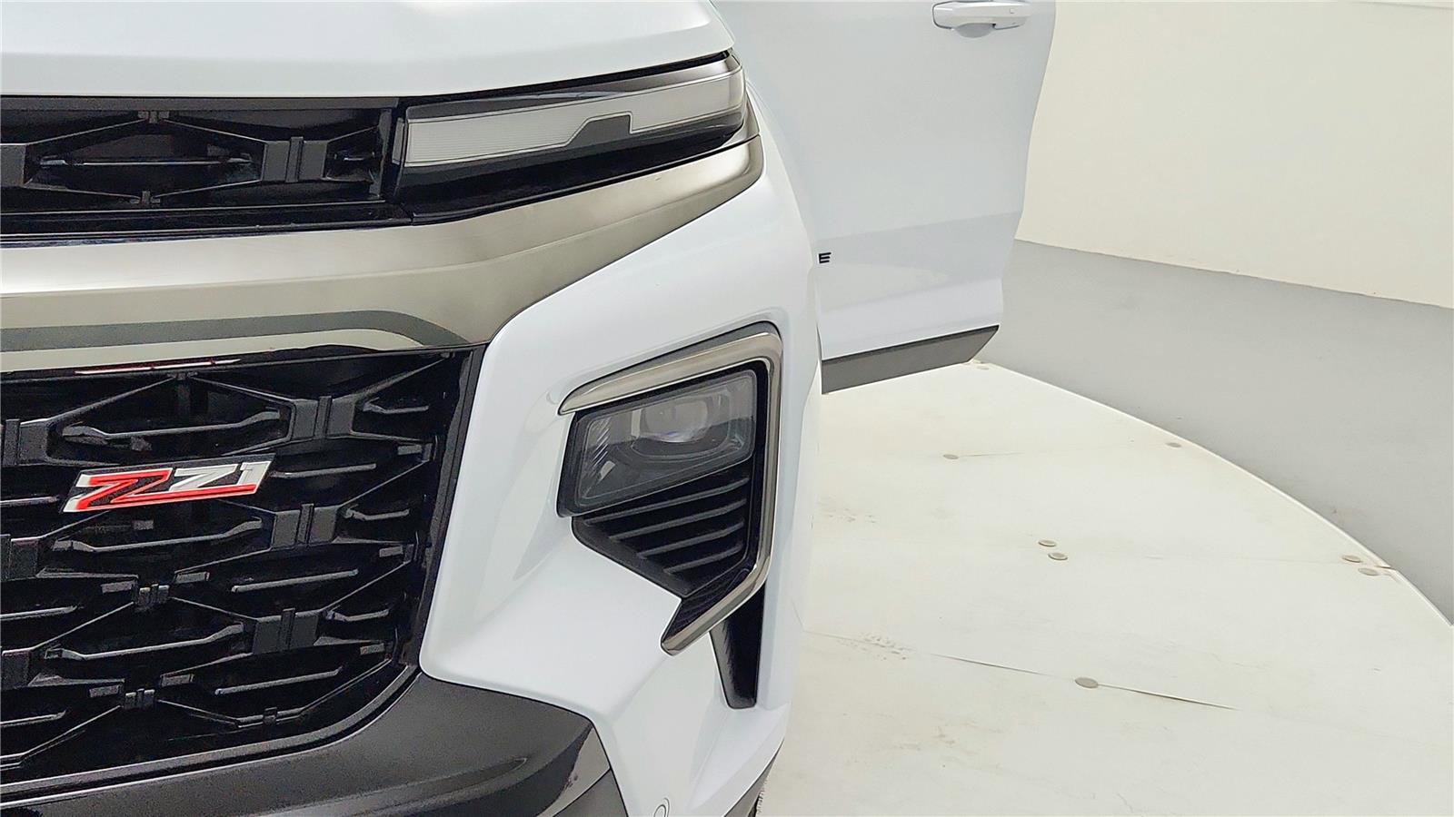 New 2026 Chevrolet Traverse Z71 w/ Enhanced Driving Package AWD/4WD image 31