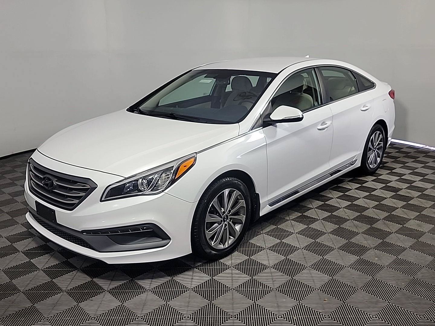 Used 2017 Hyundai Sonata Sport FWD image 11