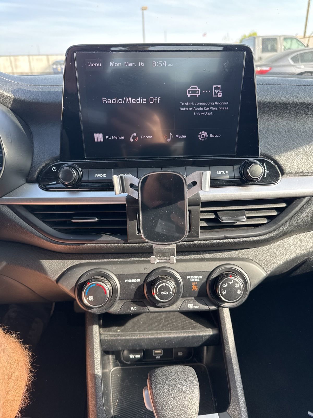 Used 2024 Kia Forte LXS image 13