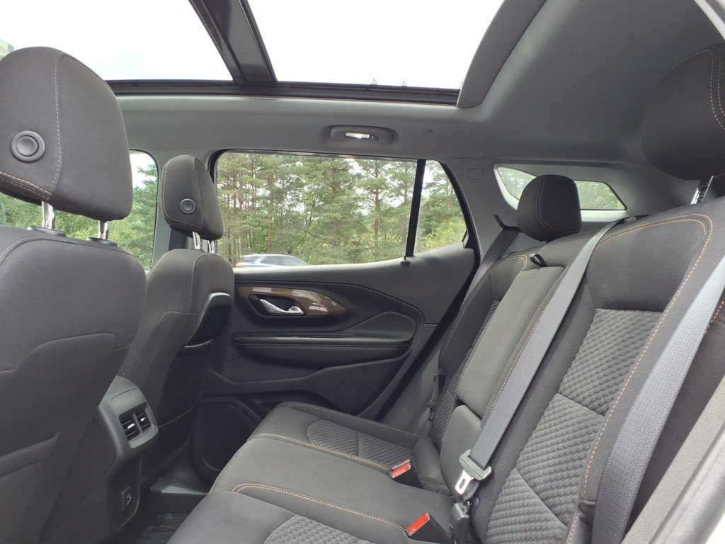 Used 2021 GMC Terrain SLE w/ Driver Convenience Package AWD/4WD image 10