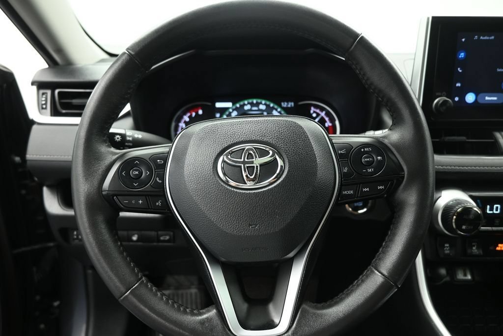 Used 2024 Toyota RAV4 XLE w/ Convenience Package FWD image 11