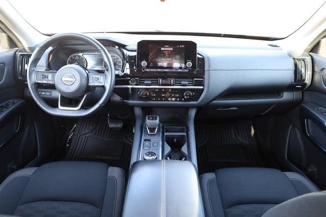 Certified 2023 Nissan Pathfinder SV w/ SV Premium Package AWD/4WD image 26